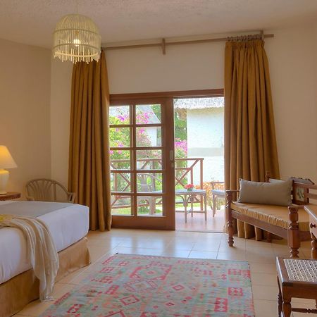 Neptune Village Beach Resort & Spa Galu Kültér fotó