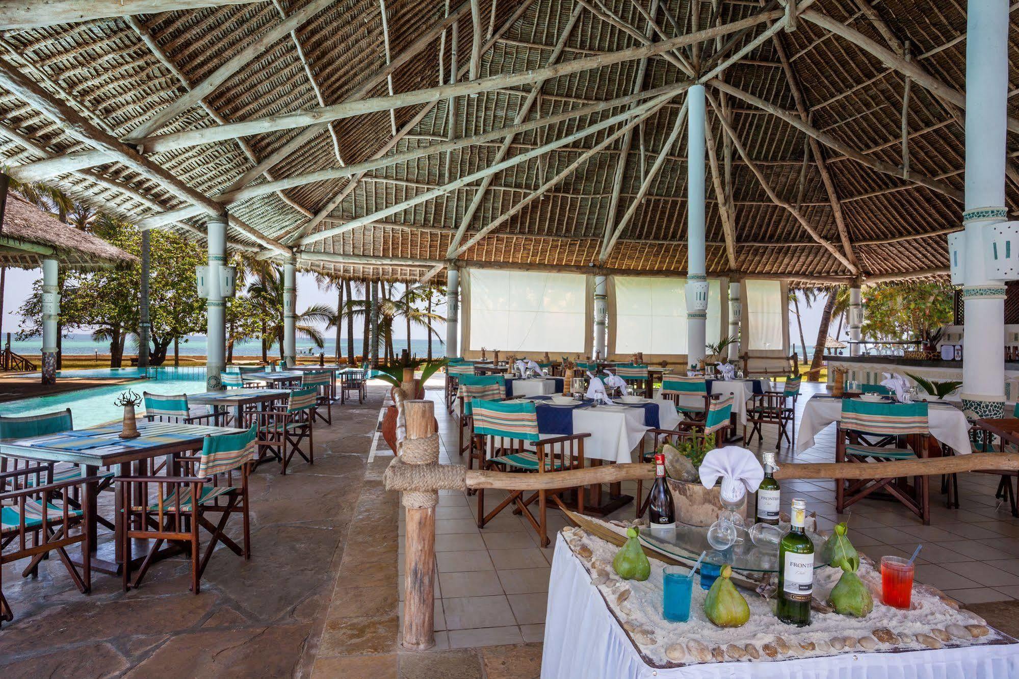 Neptune Village Beach Resort & Spa Galu Kültér fotó