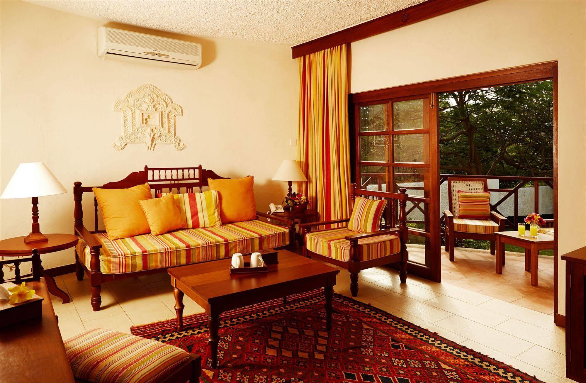 Neptune Village Beach Resort & Spa Galu Kültér fotó