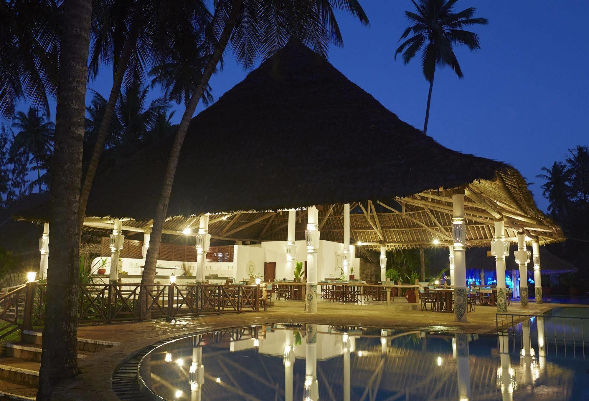 Neptune Village Beach Resort & Spa Galu Kültér fotó